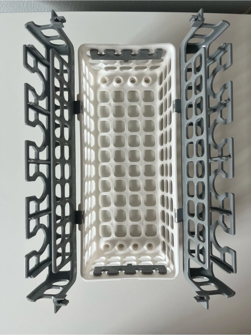 OXO Tot Dishwasher Basket - Minimal Use 🩶